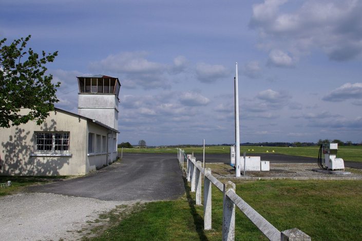 1920px-Chalais_aérdrme2_2012